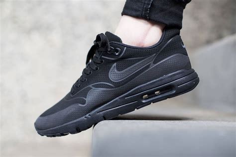 Buy Wmns Air Max 1 Ultra Moire 'Black' 